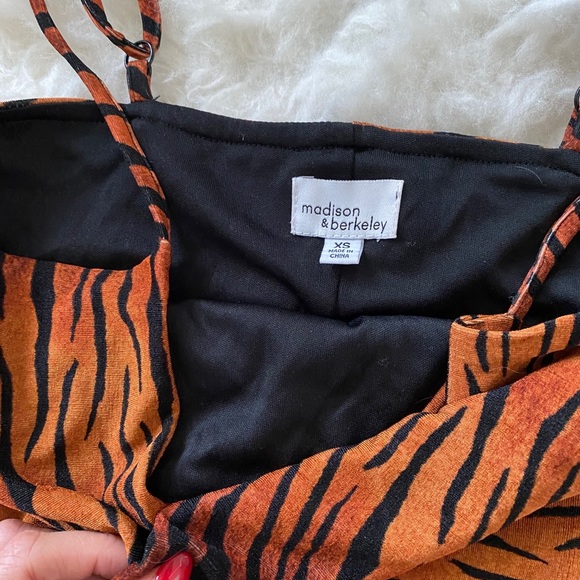 Tiger Print Midi Dress - Picture 3 of 3